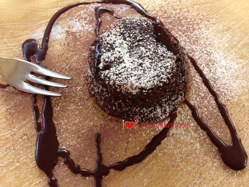 Torte me cokollate te shkrire